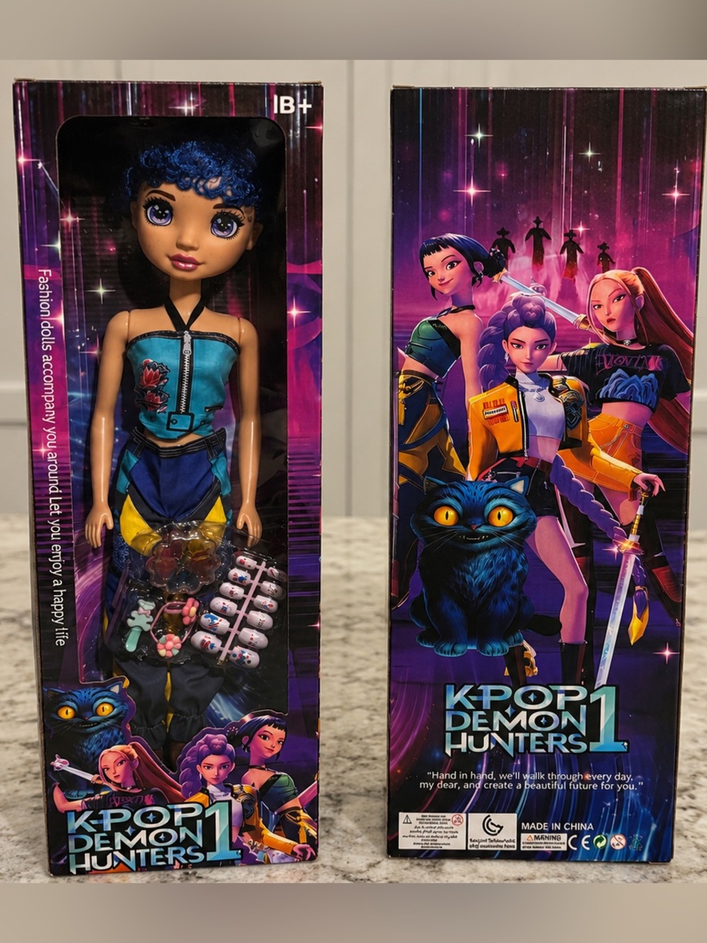 KPOP Demon Hunters Zoey Fashion Doll with Accessories – Large Doll